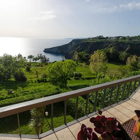 100 M To The Sea, Private Beach, Terrasse 60m2, Gorgeous View Appartamento *