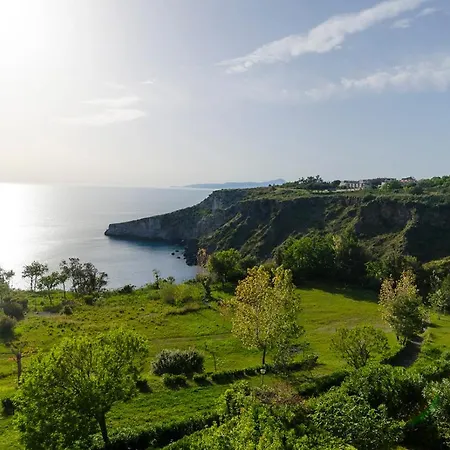 Appartamento 100 M To The Sea, Private Beach, Terrasse 60m2, Gorgeous View