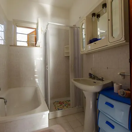 100 M To The Sea, Private Beach, Terrasse 60m2, Gorgeous View Appartamento