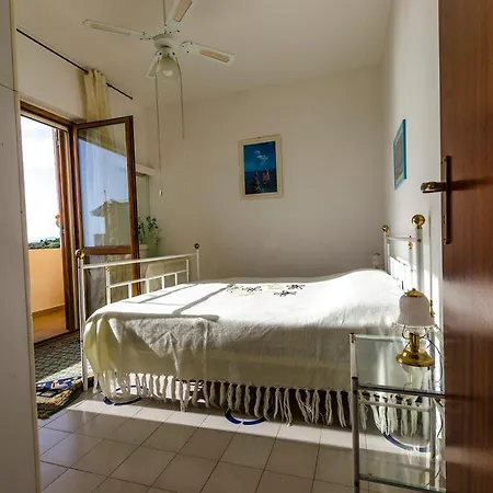 100 M To The Sea, Private Beach, Terrasse 60m2, Gorgeous View Appartamento