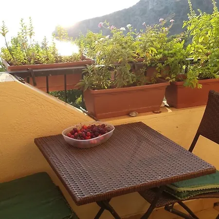 100 M To The Sea, Private Beach, Terrasse 60m2, Gorgeous View Appartamento Scalea